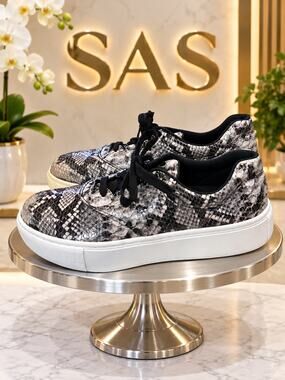 SAS Free Rein 3 Mamba Leather Sneakers Women’s 7.5M